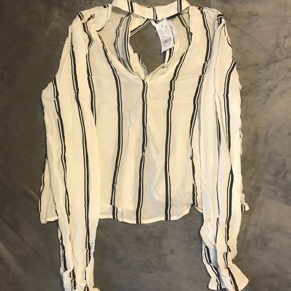 Kendall & Kylie Pacsun Striped Choker Long Sleeve - Picture 3 of 4